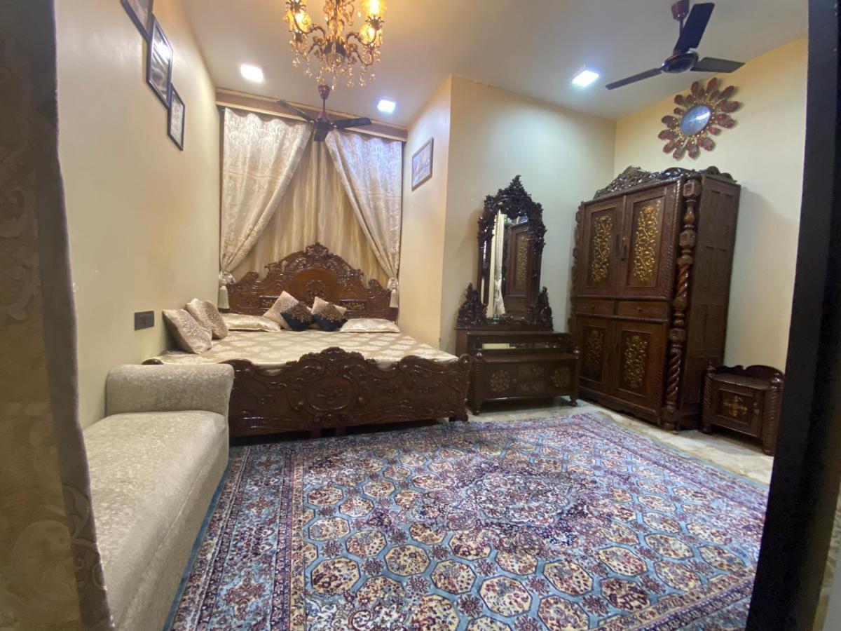 Sufi Khandar Home Stay New Delhi Exteriör bild