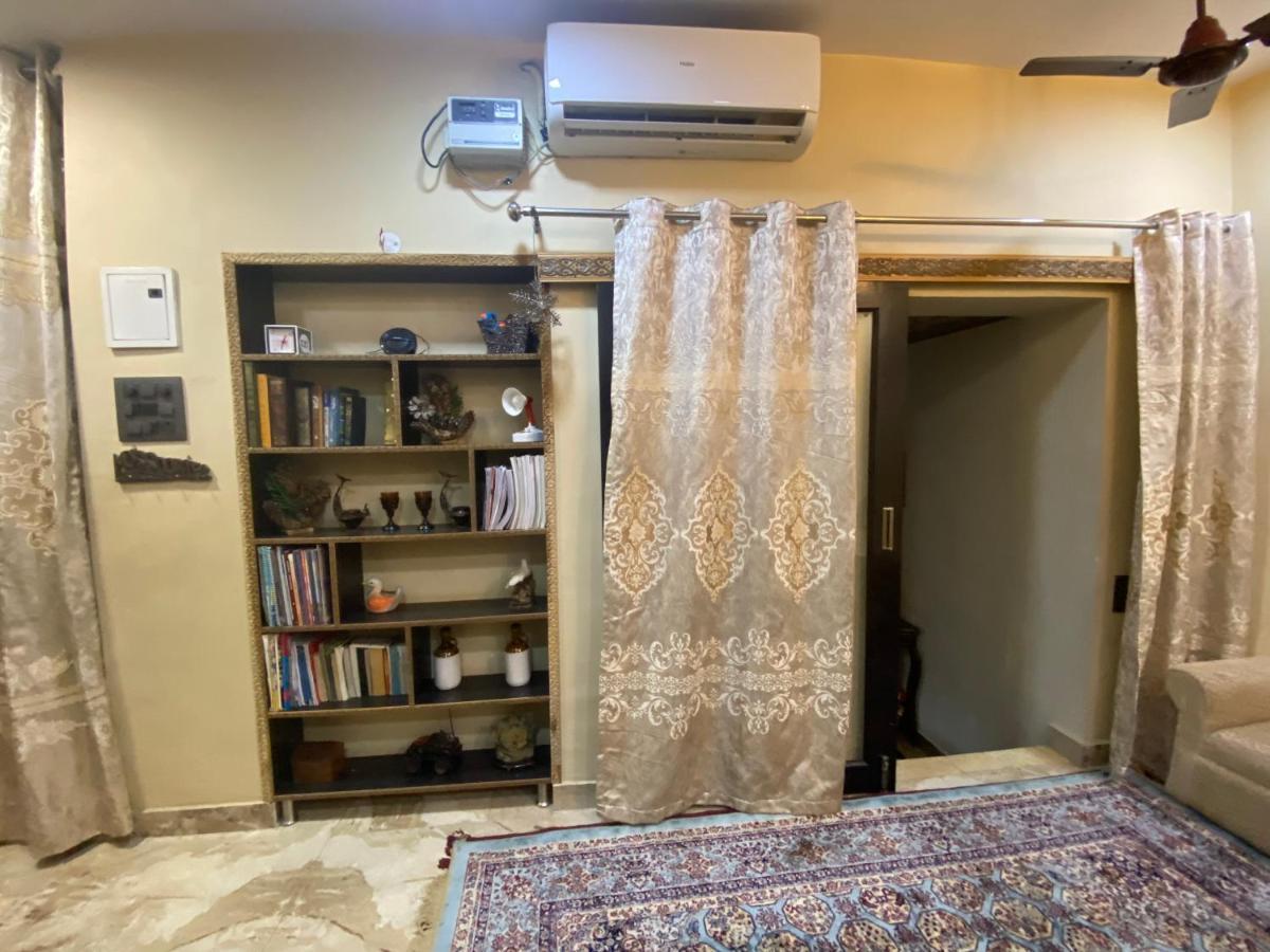 Sufi Khandar Home Stay New Delhi Exteriör bild