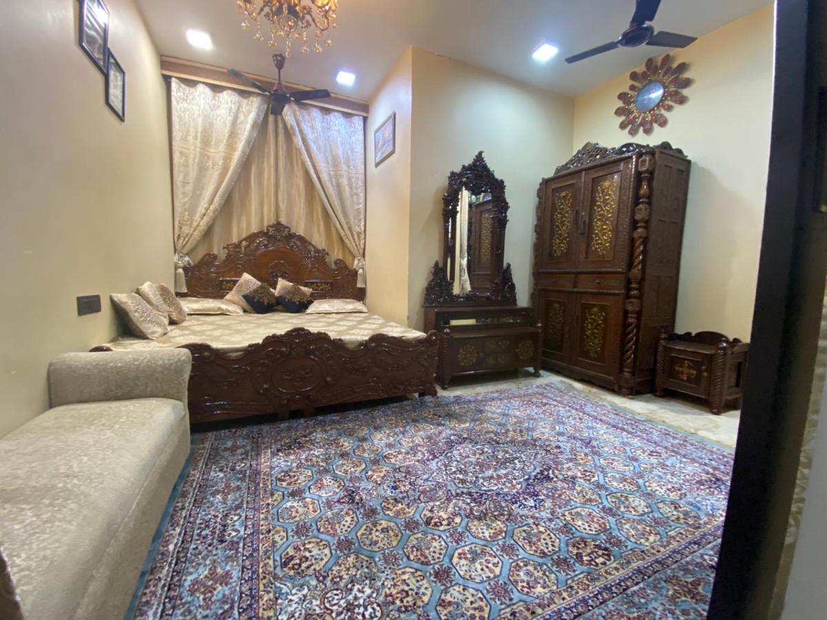 Sufi Khandar Home Stay New Delhi Exteriör bild