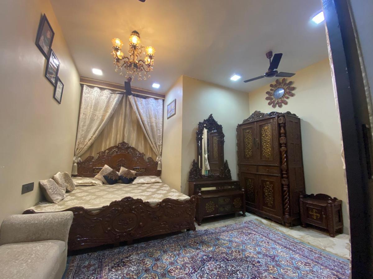 Sufi Khandar Home Stay New Delhi Exteriör bild