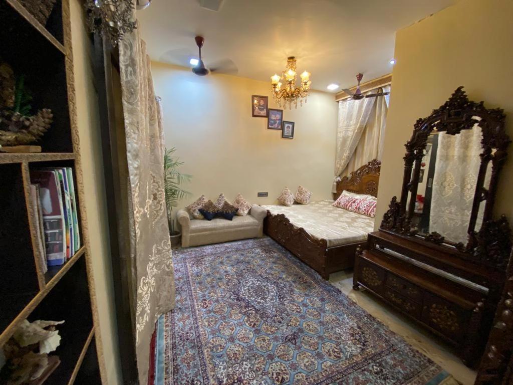 Sufi Khandar Home Stay New Delhi Exteriör bild