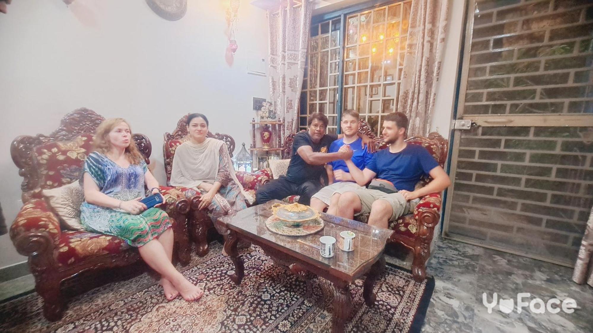 Sufi Khandar Home Stay New Delhi Exteriör bild